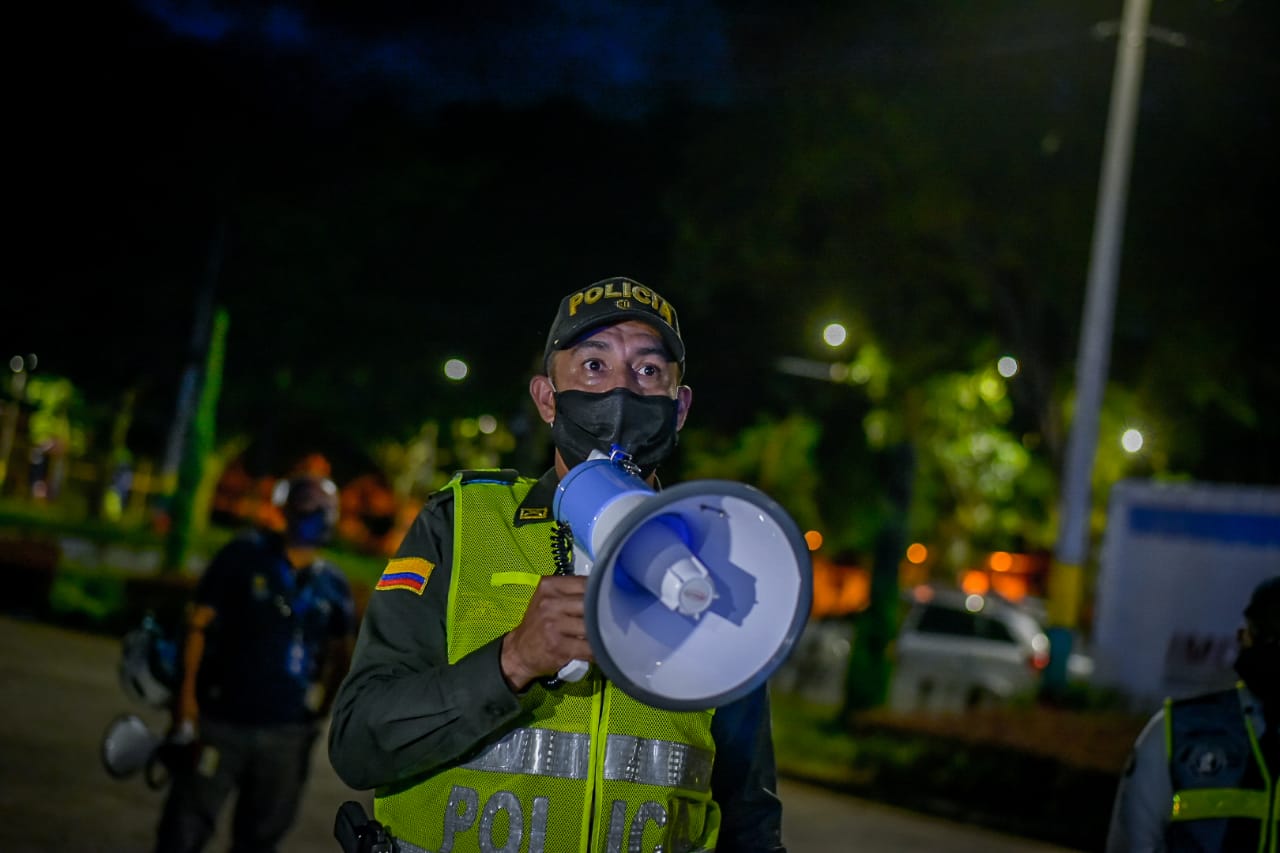 106 sancionados en una noche 7