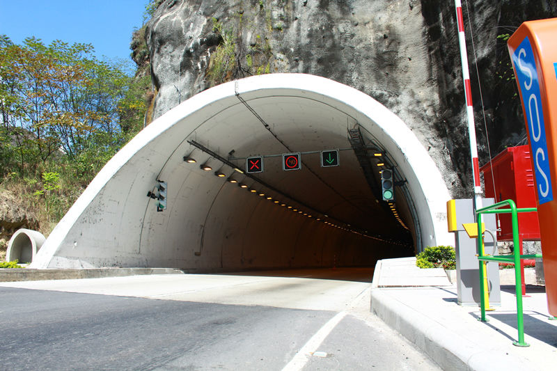 Por segundo día estará cerrado esta noche el Túnel de Gualanday 3