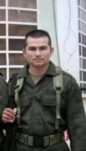 Policía sobrevivió a una toma guerrillera pero no a los delincuentes 4