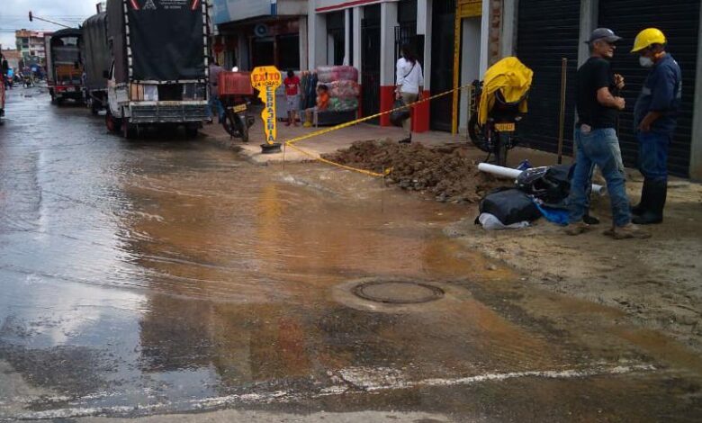Reparaciones en daño la calle 18 general suspensión del servicio de agua en Ibagué 3