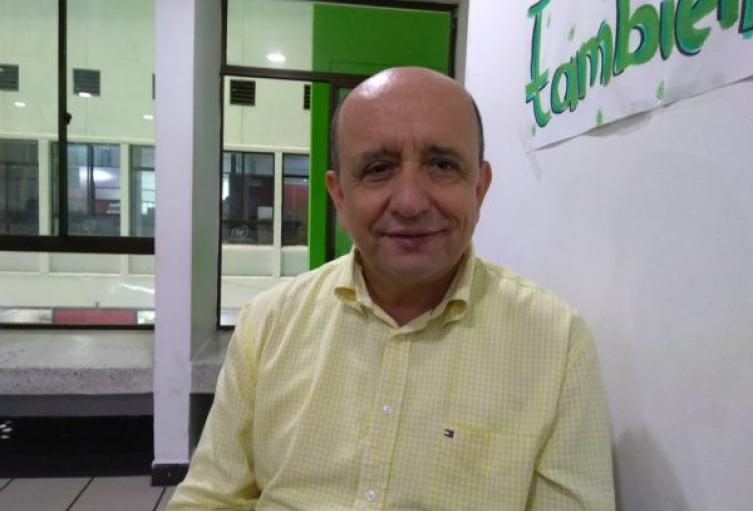 Diputado Carlos Reyes denuncia suplantación 1