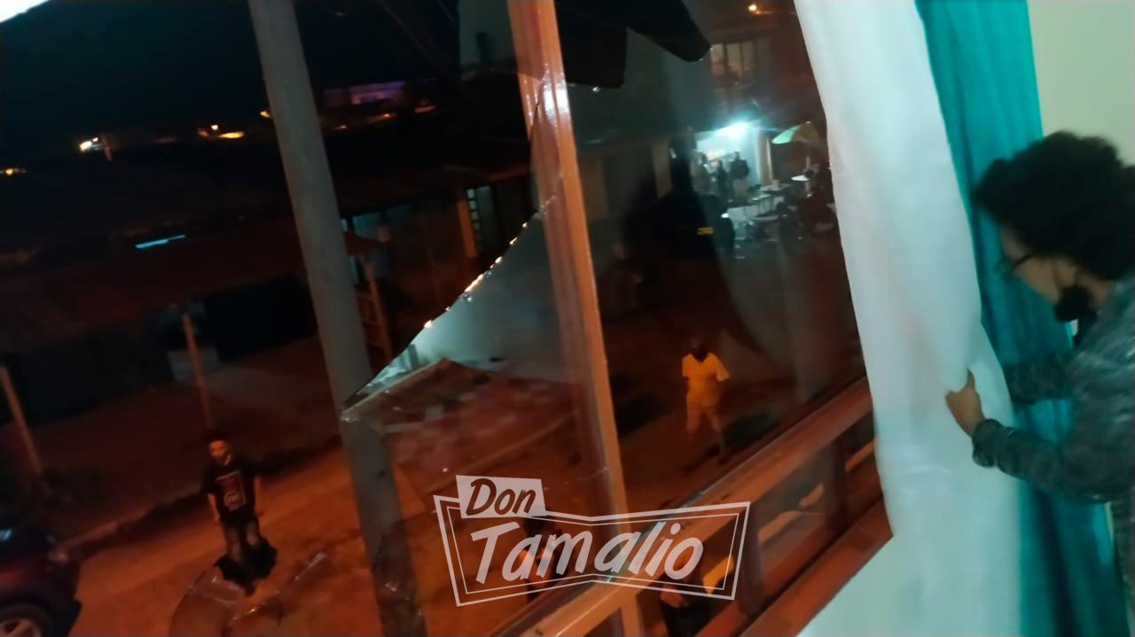 Pandilla atacó con piedras y palos dos casas del municipio de Líbano 10