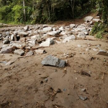 Deslizamientos de tierra tiene incomunicados a los habitantes de Bilbao, Planadas 6