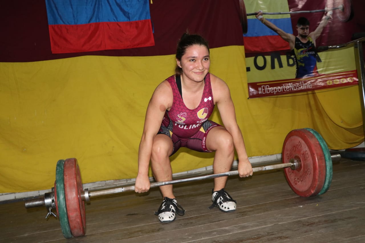 Con positivos resultados la liga de pesas comenzó el año de competencias. 6