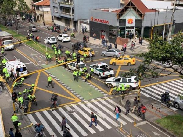 Muere patrullero al tratar de detener delincuentes en Bogotá 4
