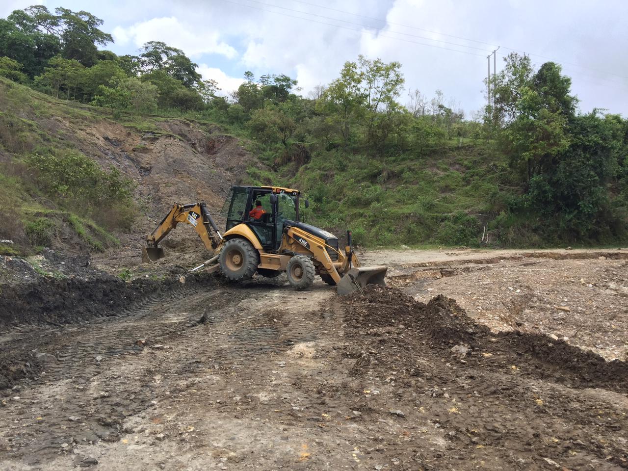 Tras denuncias de la comunidad, Gobernación del Tolima envío maquinaria al municipio de Dolores 1