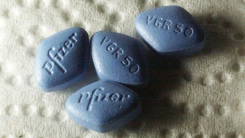 ¿Qué deberían tener en cuenta antes de comprar y probar la Viagra? 1