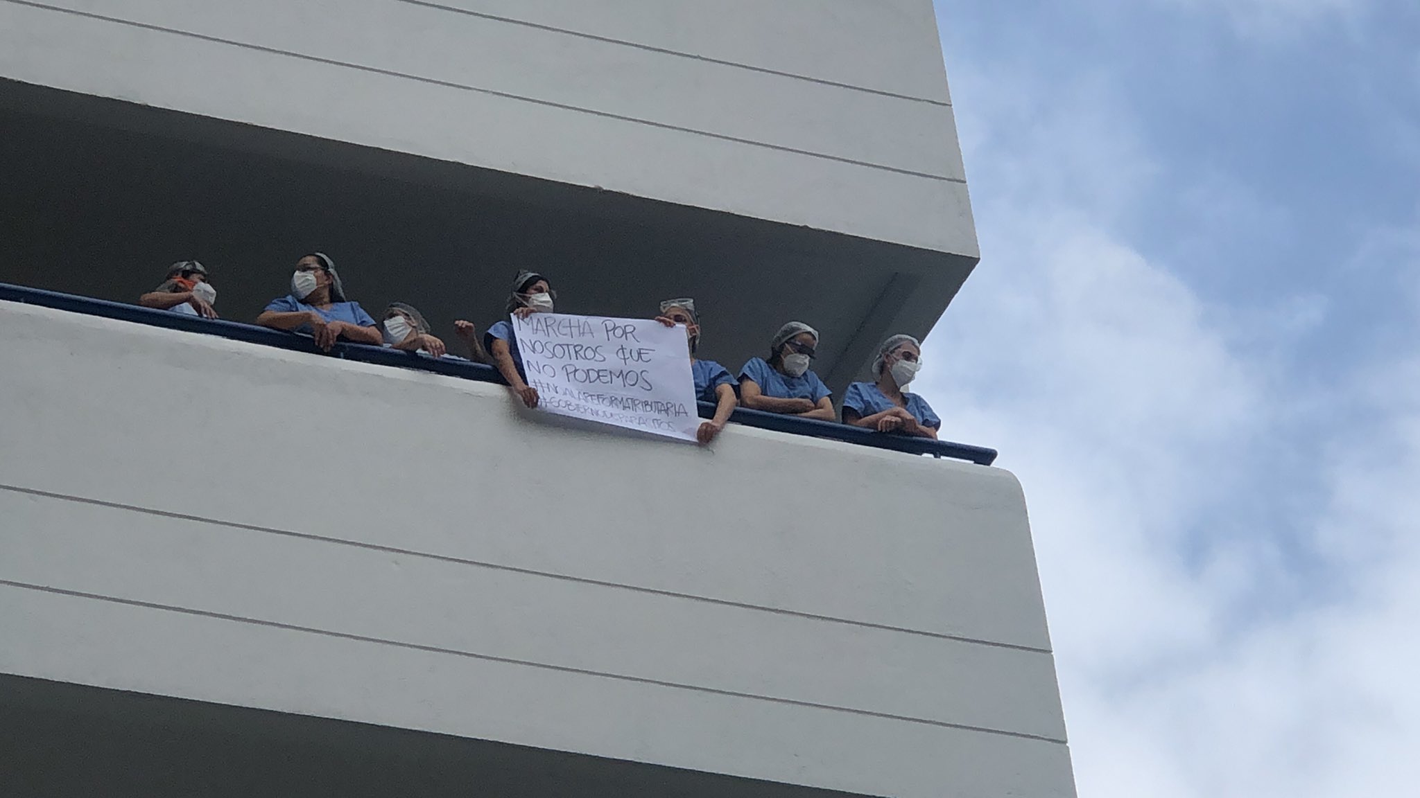 “Marchen por nosotros que no podemos”, profesionales de la salud en Medellín 1