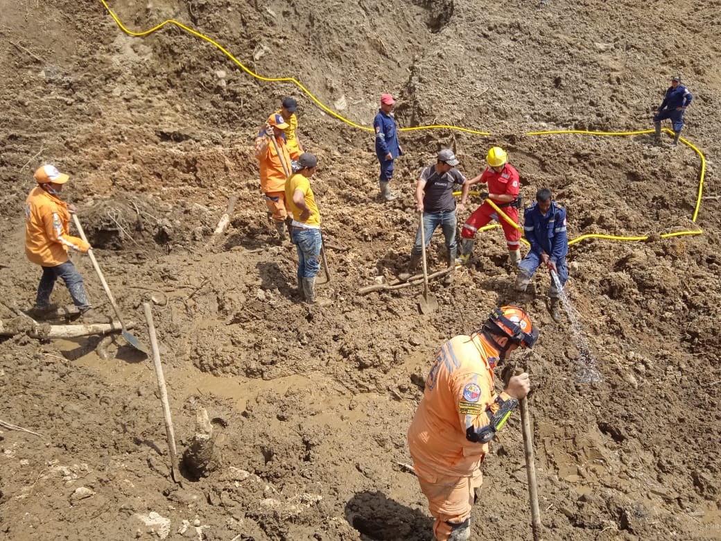 Hallan el cuerpo del hombre que quedó atrapado en un derrumbe en el municipio de Herveo 1