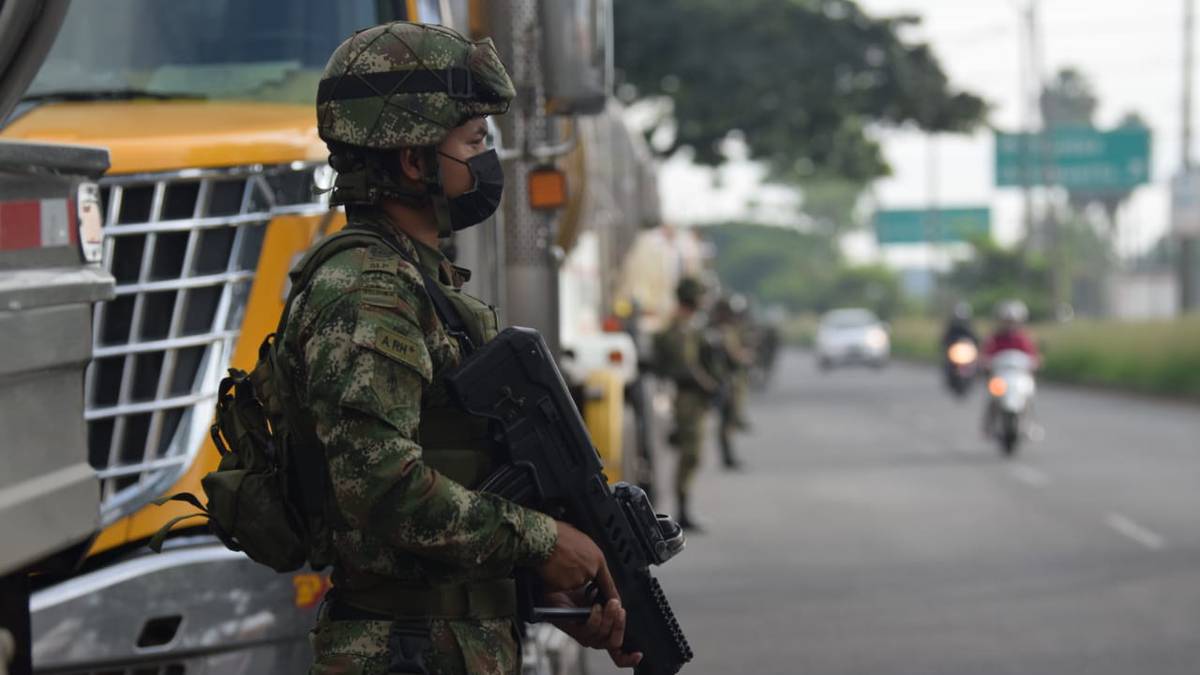 Despliegue militar en ocho departamentos para control del orden público por paro nacional 3