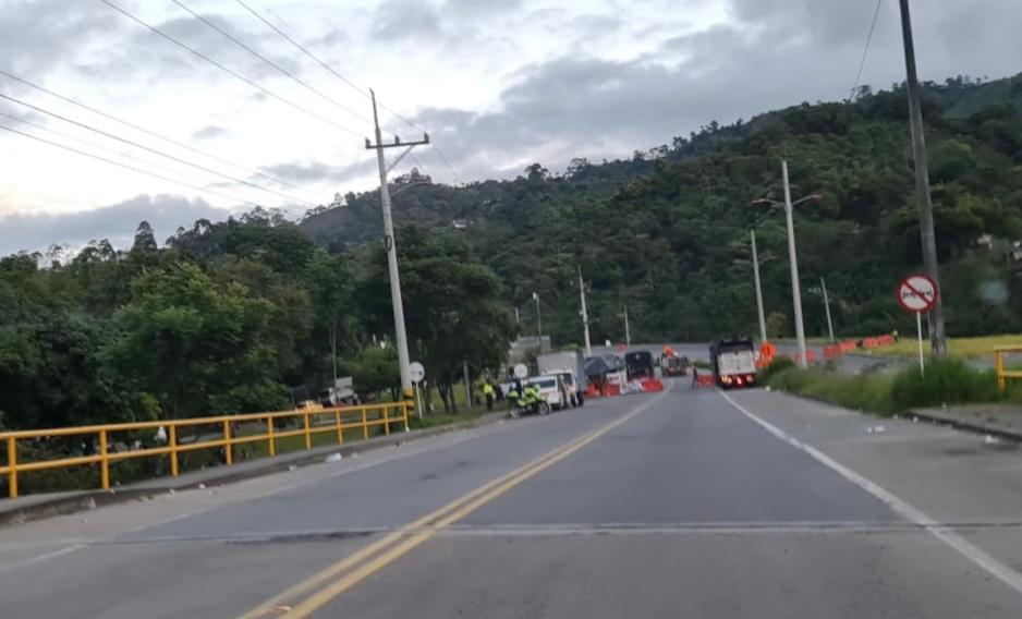 Antes de salir del Tolima, estas son las vías que amanecen bloqueadas 1