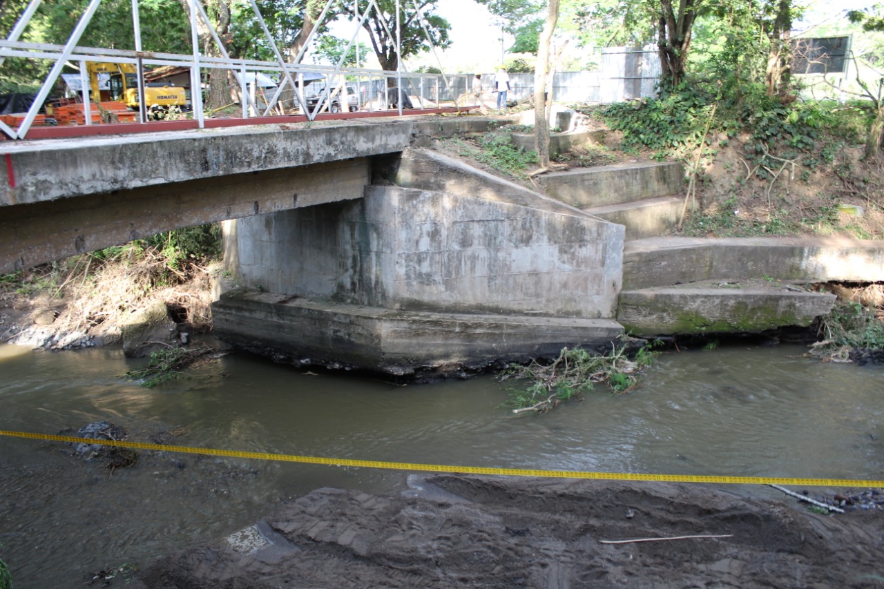 Después de dos años, Granja de Armero tiene puente de acceso 2