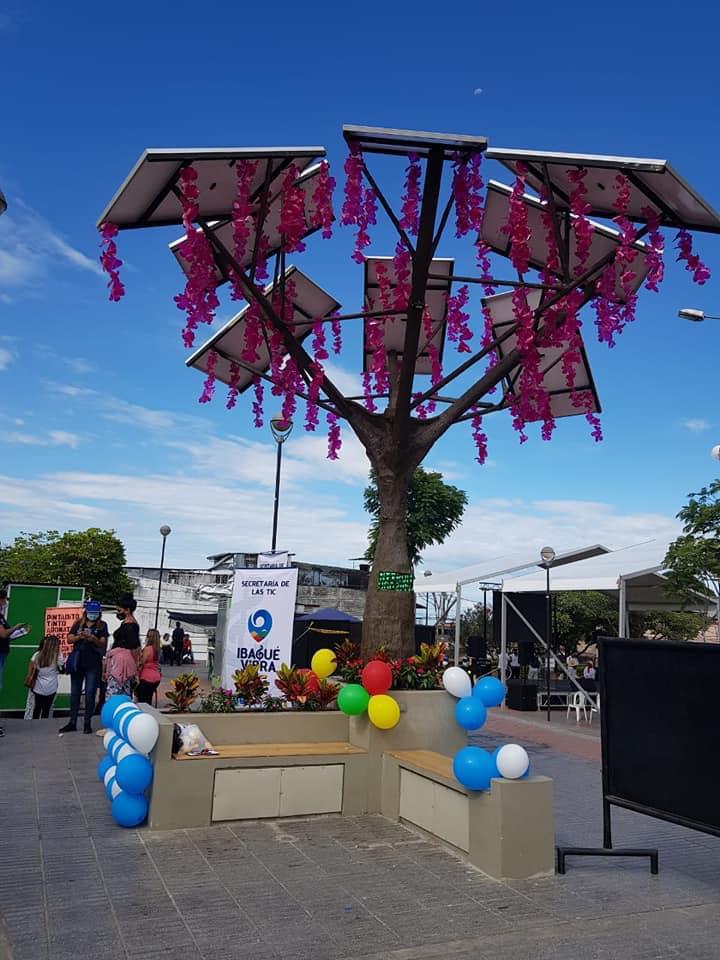 ¡Ibagué ya cuenta con su primer árbol solar de energía renovable! 1