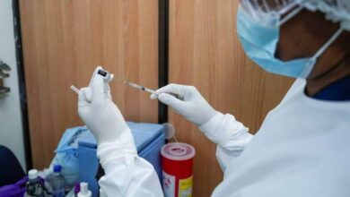 ¿Tiene pendiente la segunda dosis de Astrazeneca o Pfizer? 11