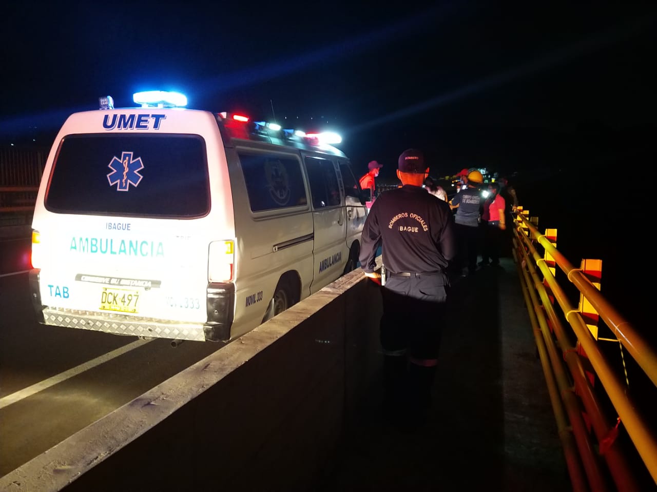 Rápida reacción permitió salvar una nueva vida en el puente de la variante 6