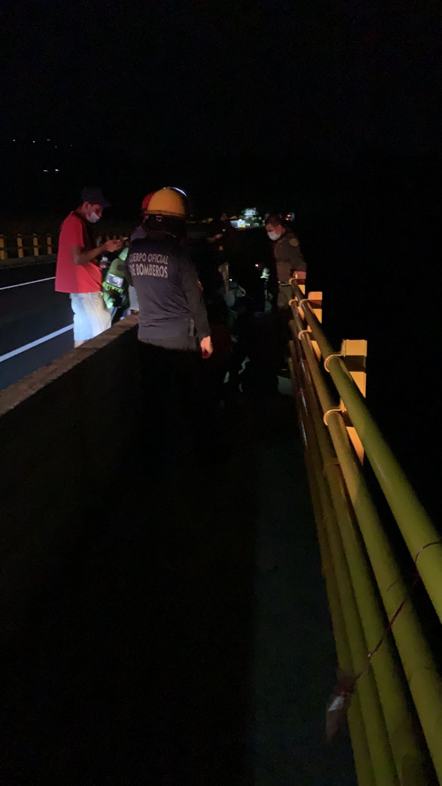 Rápida reacción permitió salvar una nueva vida en el puente de la variante 3