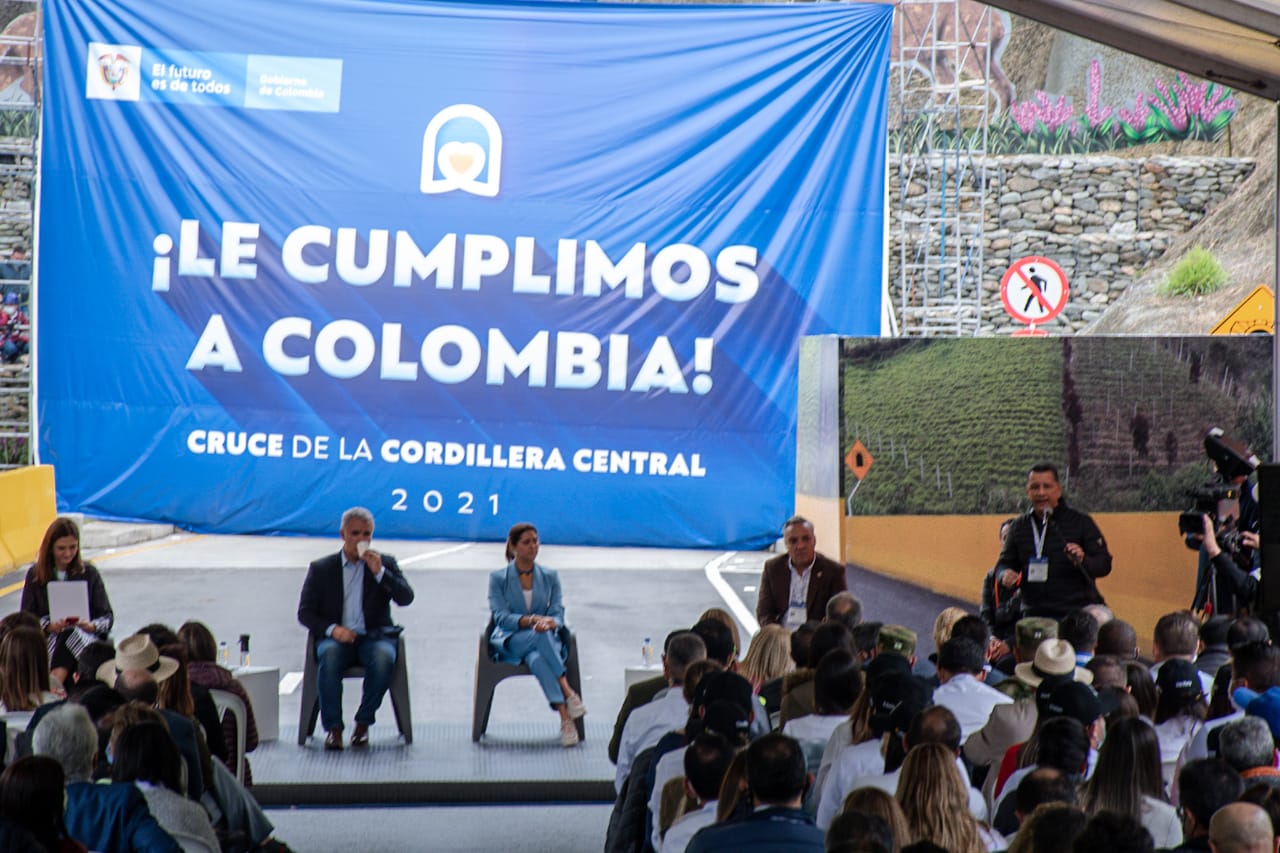 ”Este es el gran paso a la competitividad y el desarrollo de Colombia” 1