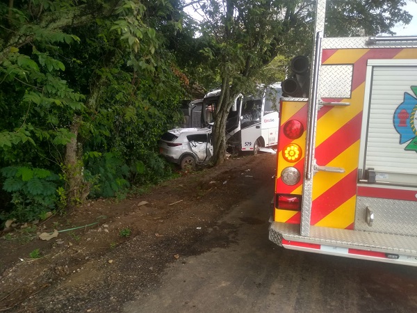 Trágico accidente deja cuatro personas fallecidas en vías del sur del Tolima 3