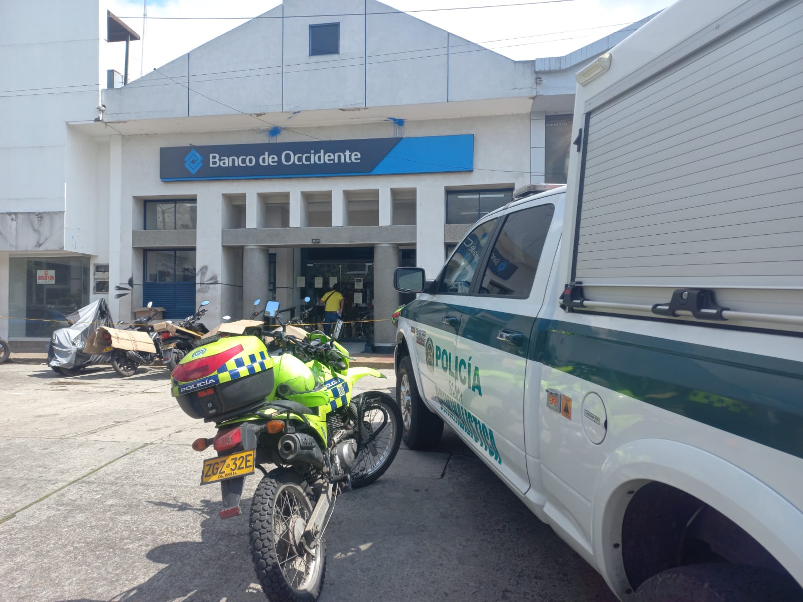 Autoridades siguen investigando robo sin armas del Banco de Occidente 3