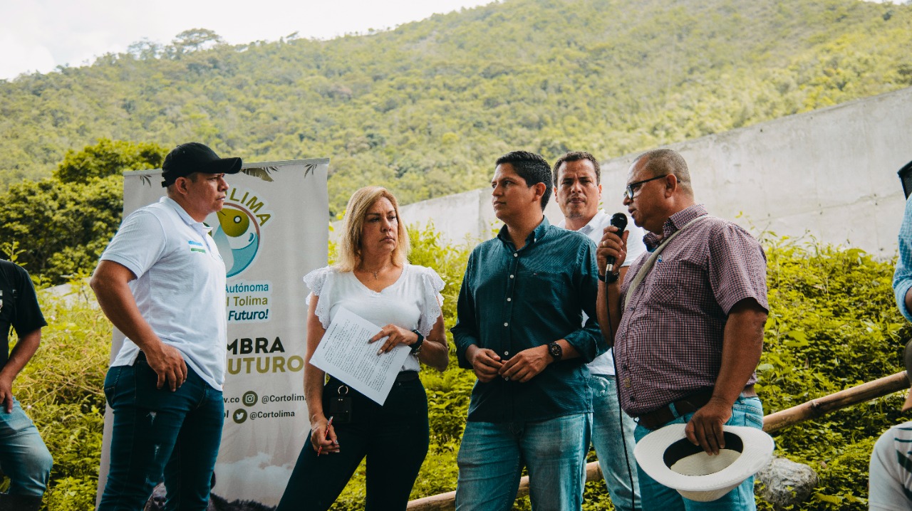 Cortolima visitó obras del muro de contención en Playarrica 5