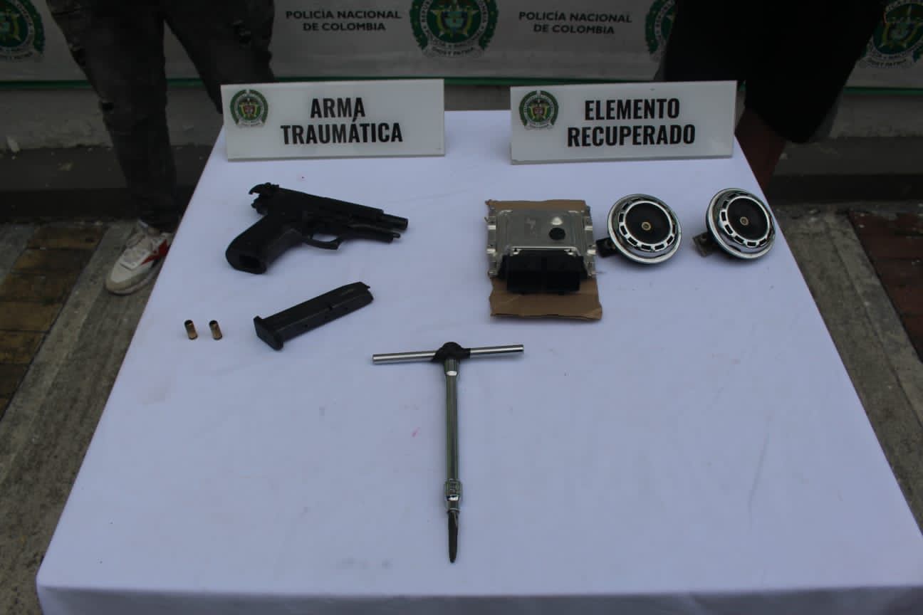 Capturados alias ‘Borracho’ y ‘Cariño’ por robo de motocicletas 4