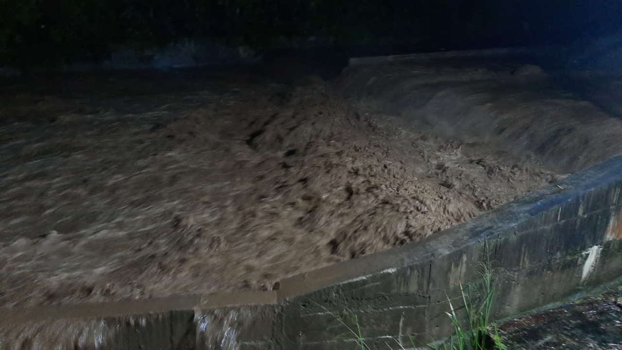 Noche de tormenta obligó al cierre de bocatomas en Ibagué 1