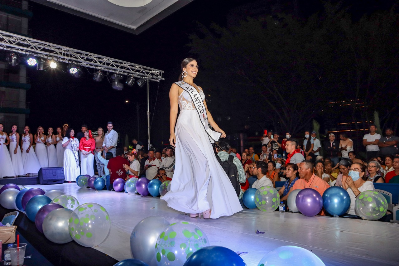 Las raíces del Atlántico, presentes en el Festival Folclórico Colombiano 3