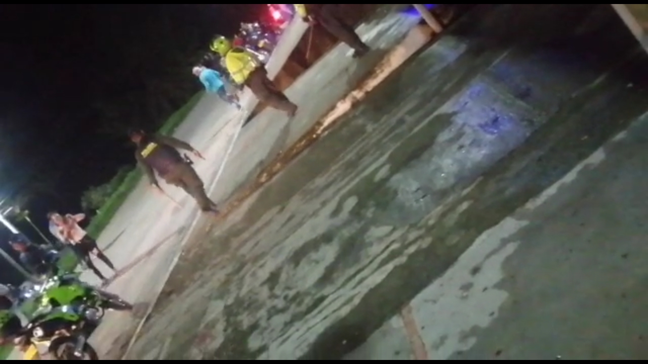 Mujer demanda a Policías por dispararle a su hijo en pelea a machete 1