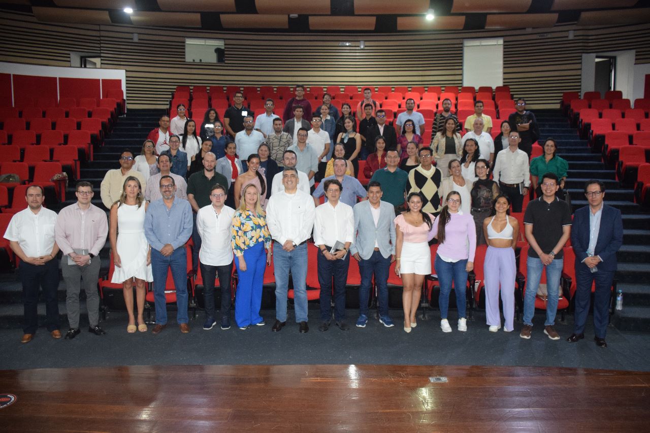 Más de 300 alumnos inician Diplomado gratuito en Riesgos y Responsabilidades Derivadas de la Contratación Estatal 3