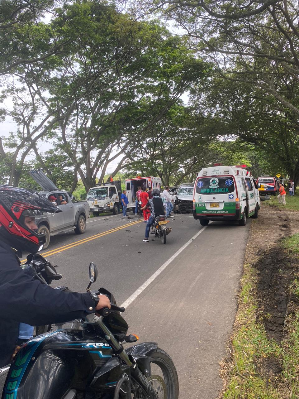 Camioneta de la Gerente del Hospital San Rafael sufrió accidente de tránsito entre Chicoral y El Espinal 3