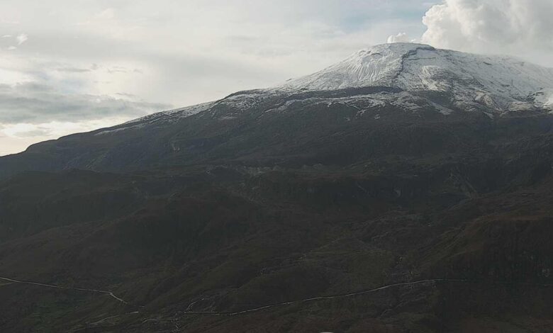 Caldas evacúa a 40 familias cercanas al volcán Nevado del Ruiz 1