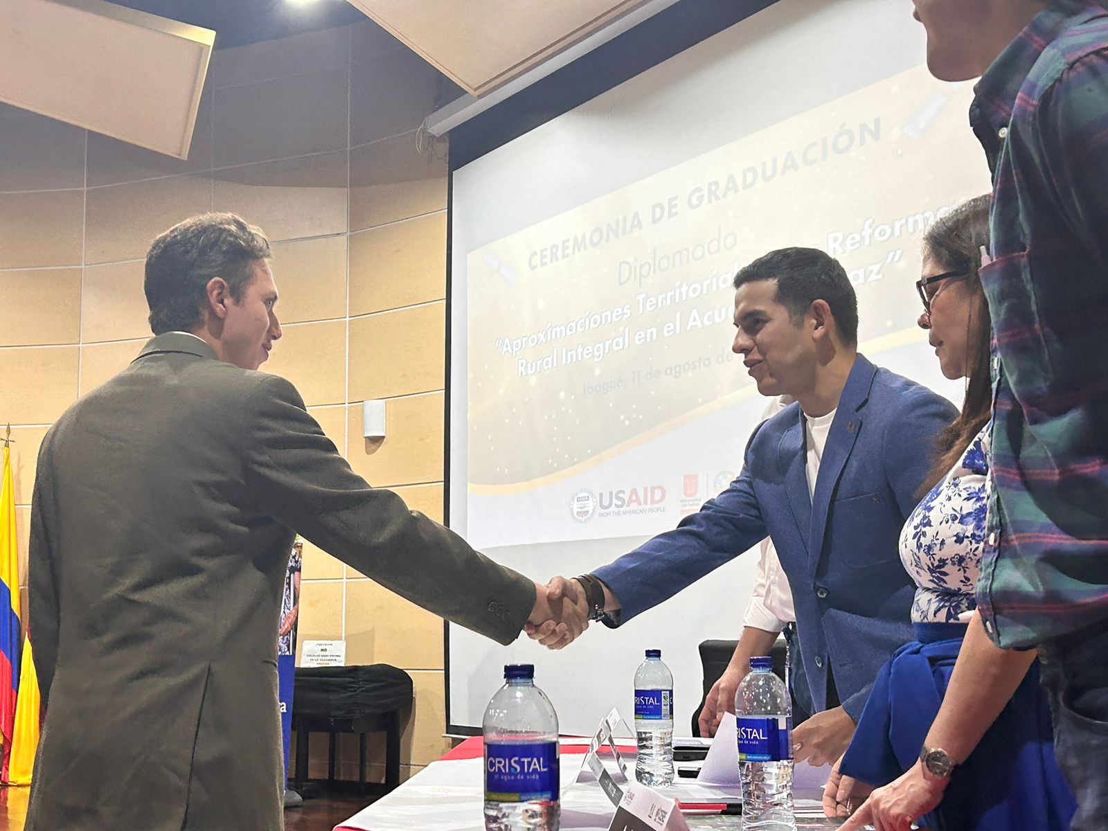 CERE de la UT Celebra Graduación de Diplomado Financiado por USAID 2