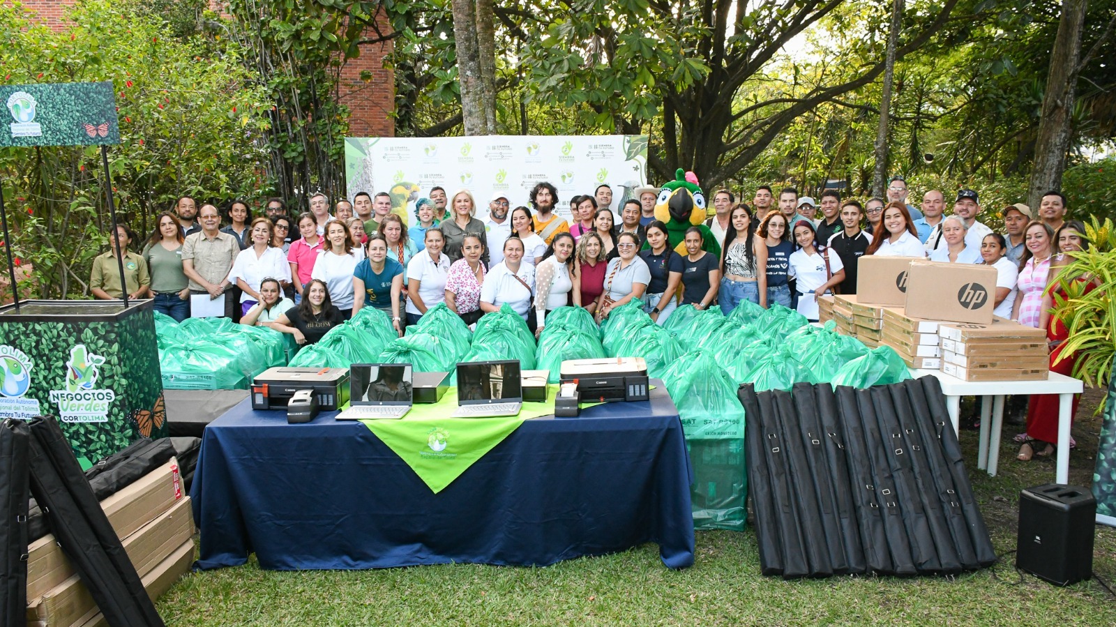 Cortolima apoya a 57 Negocios Verdes del Tolima con kits y capacitación 1