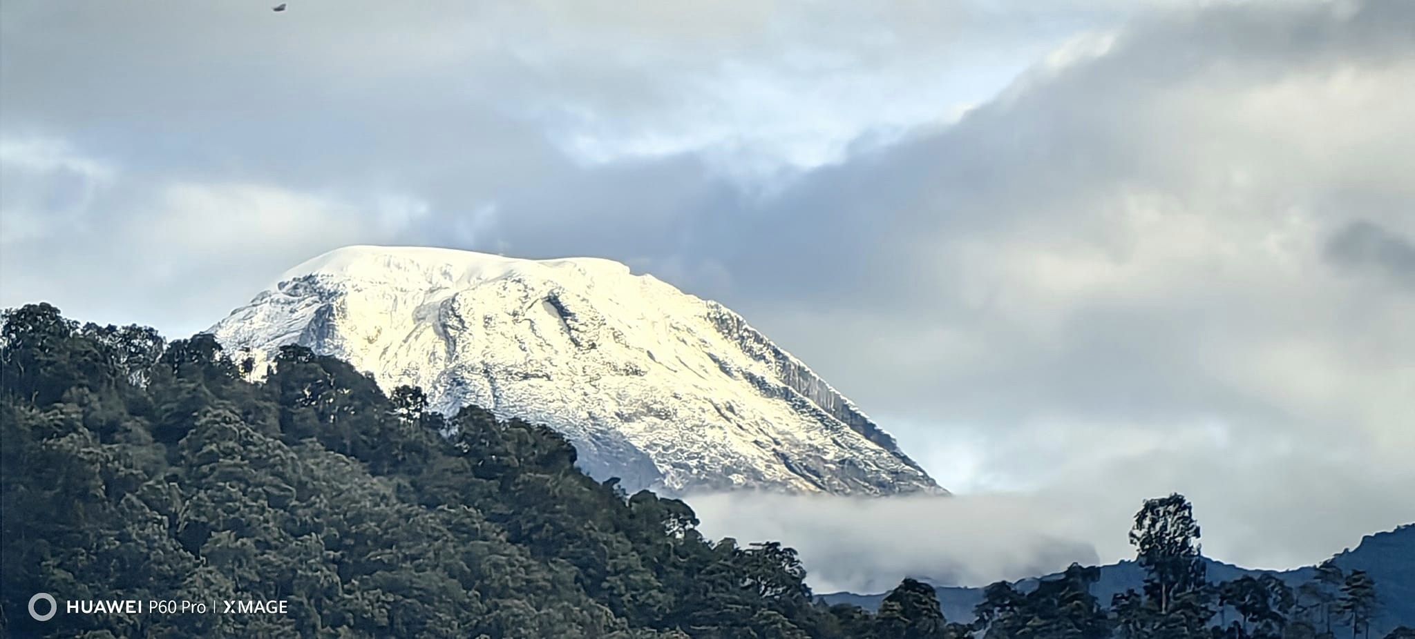 Pendiente sobrevuelo al Nevado del Tolima ante desprendimiento de material 1