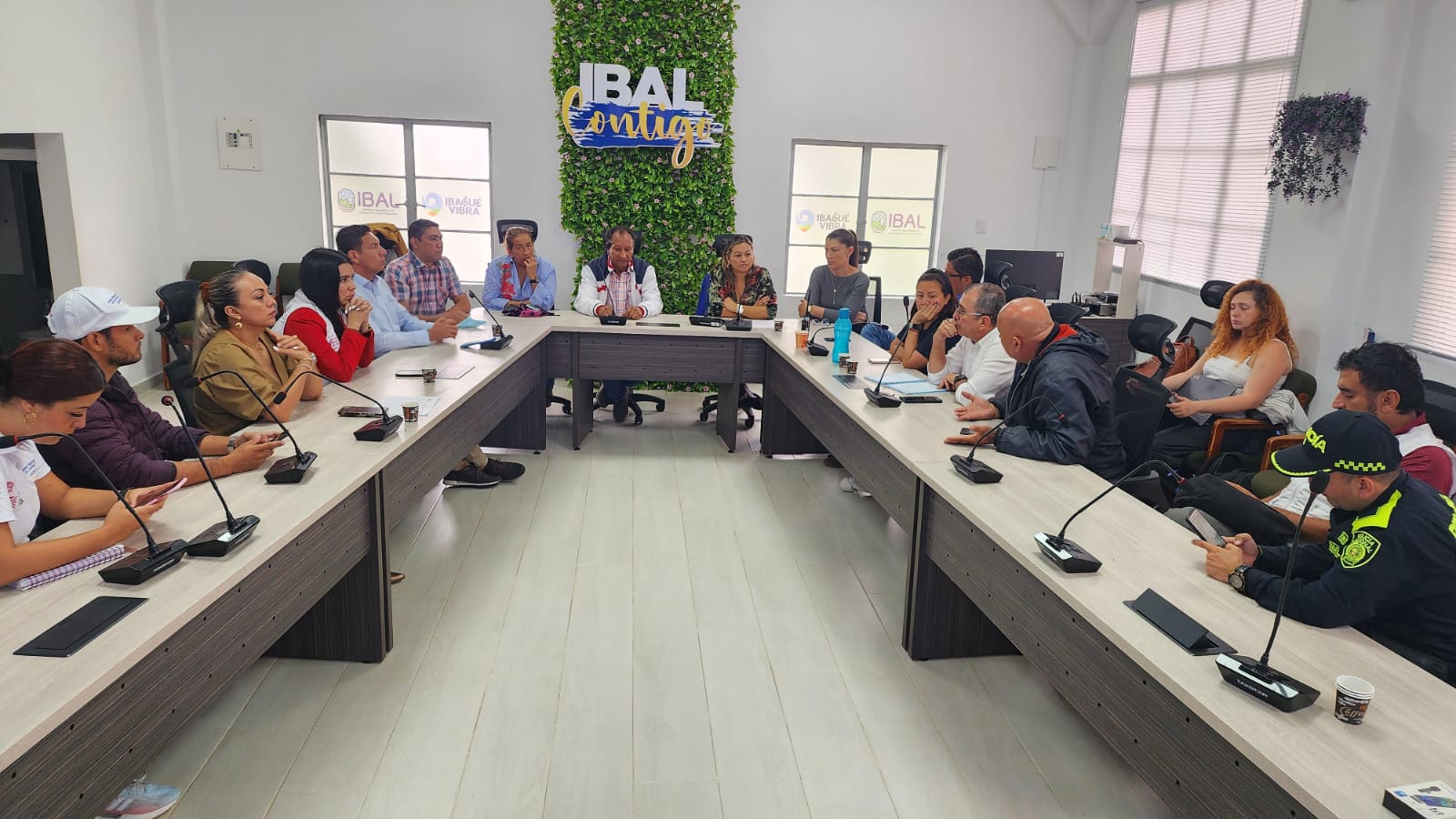 El Ibal y los líderes de la Comuna Nueve llegaron a acuerdos 4