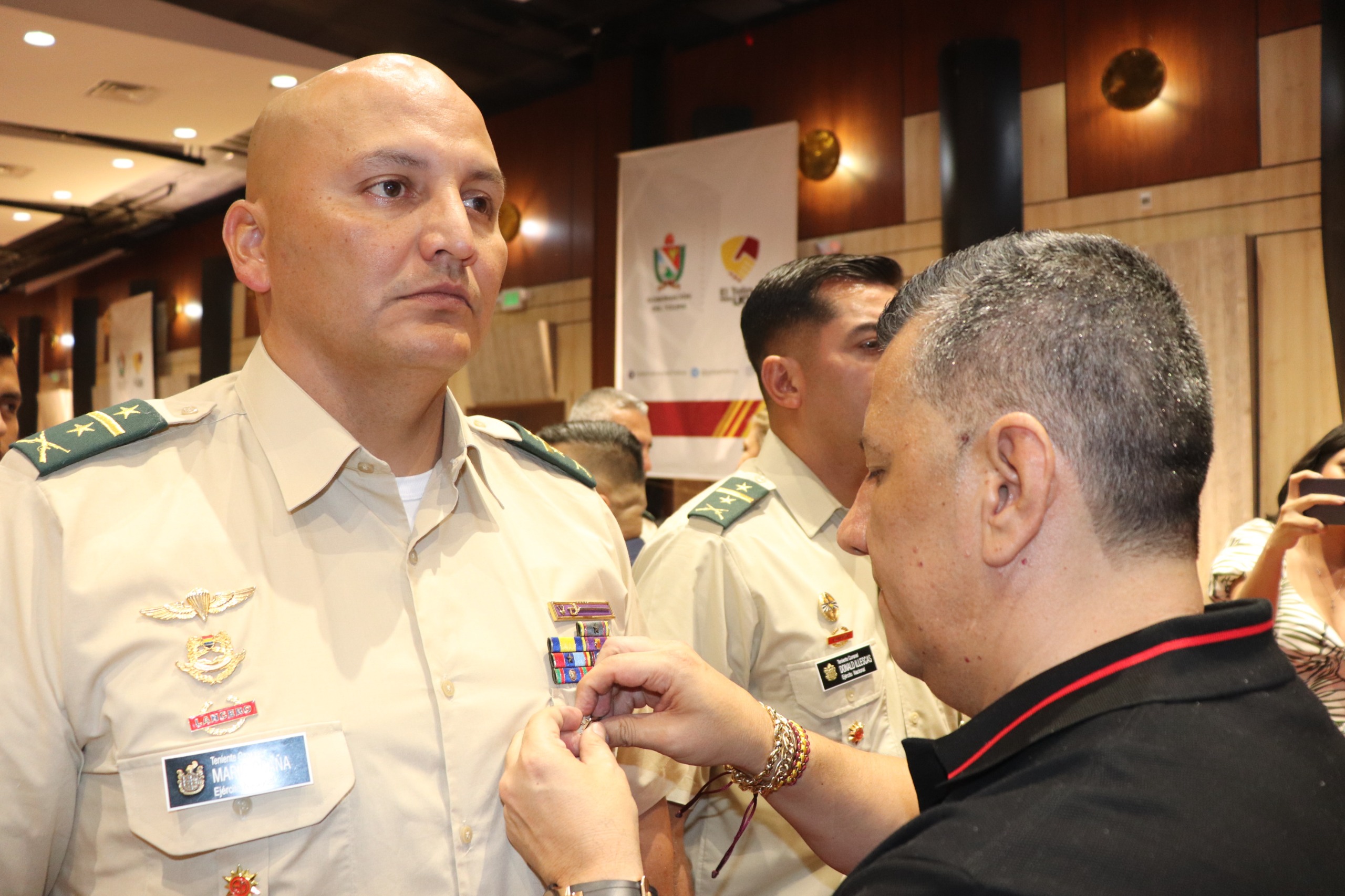 Gobernador del Tolima exaltó a miembros de la Fuerza Pública 3