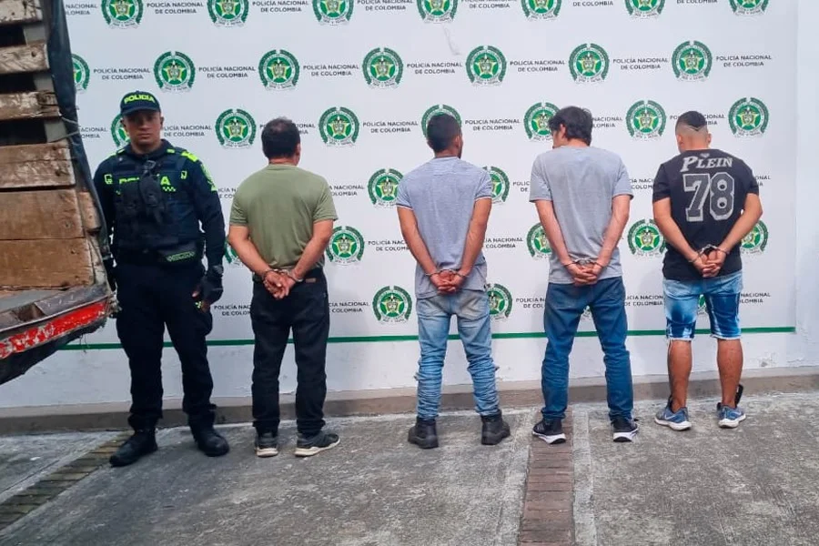 Se hicieron pasar como empleados del ARA para robar 1