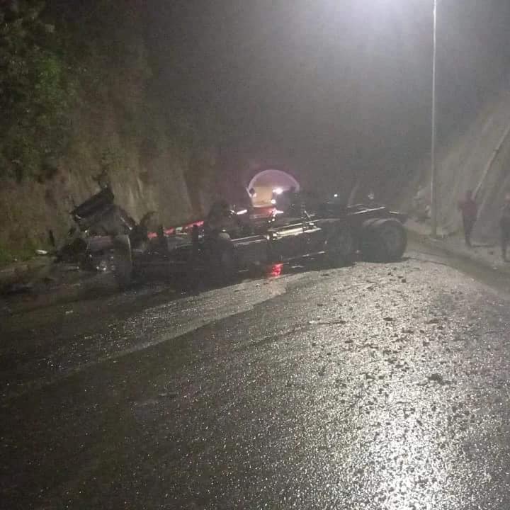 Conductor de camión cisterna perdió la vida en la vía a La Línea 4