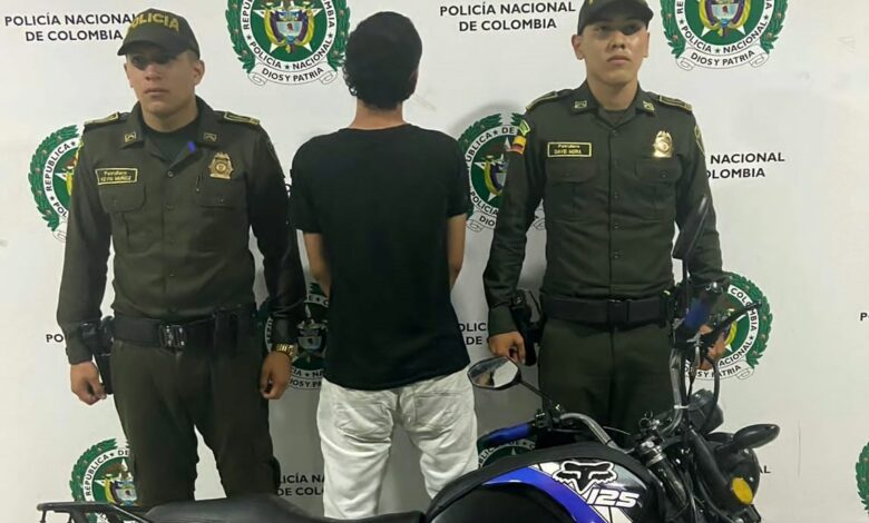Hombre fue detenido con una motocicleta hurtada 1
