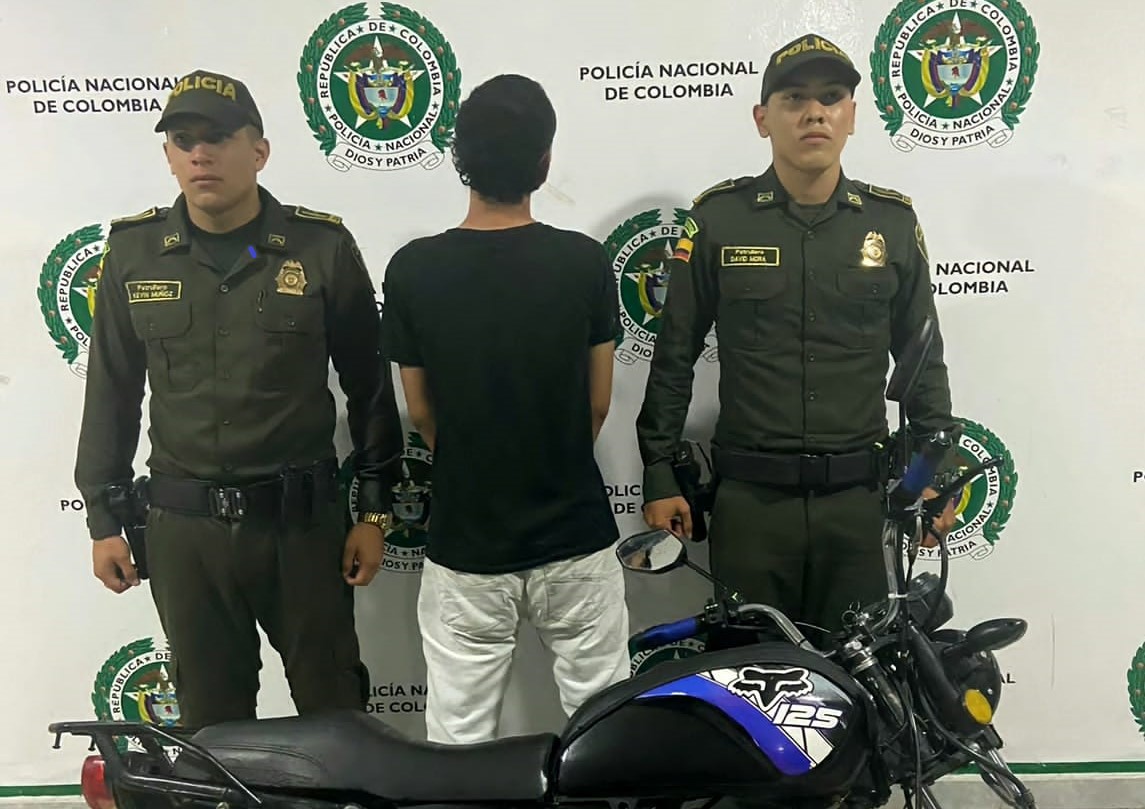 Hombre fue detenido con una motocicleta hurtada 1