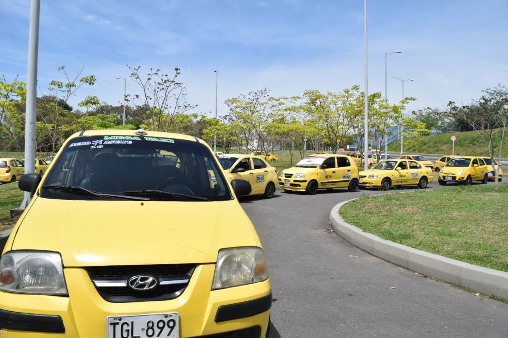Confirmado: carrera mínima en taxis quedará en $5.800 1
