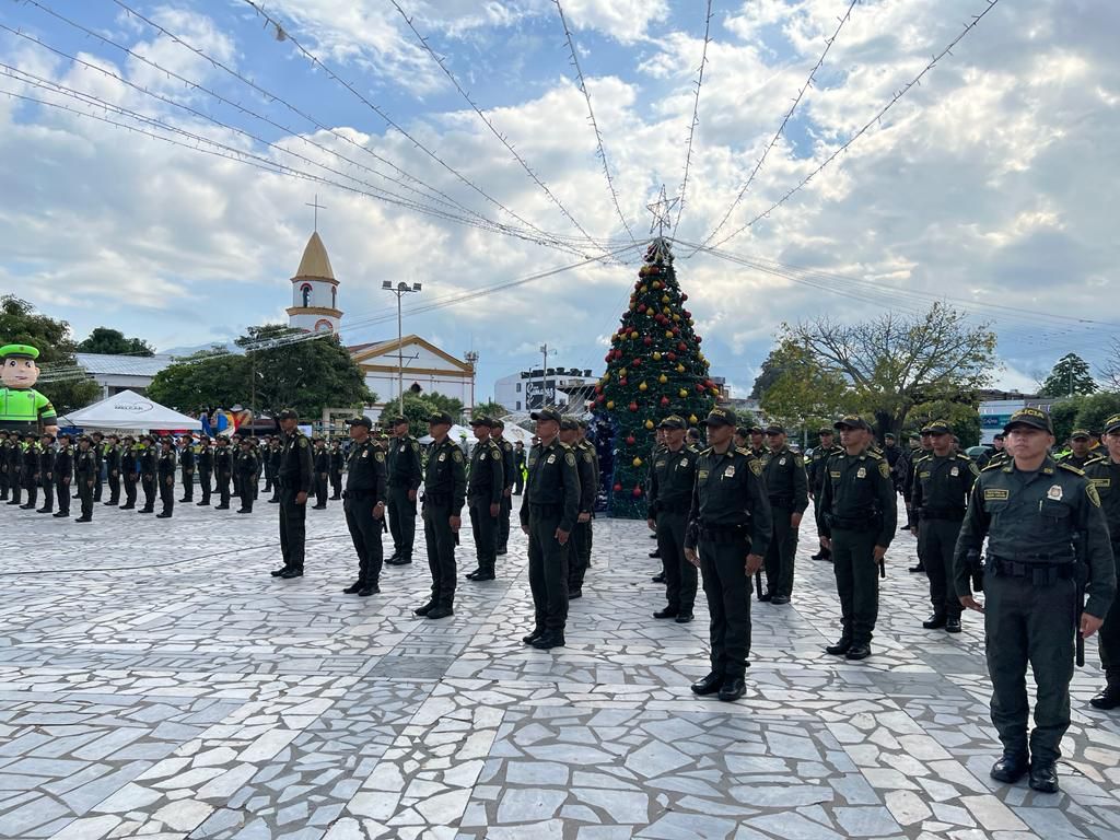 2.600 policías cuidarán el sector comercial en el Tolima 4