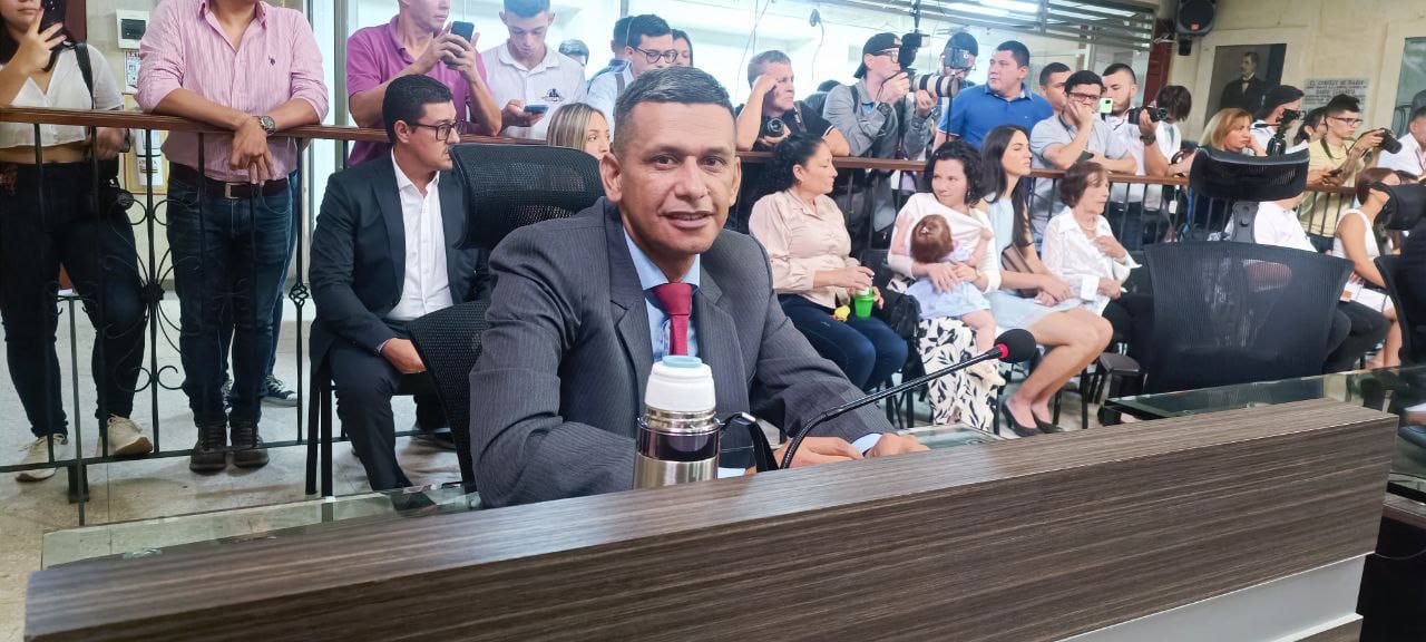 Concejal le madrugó a presentar proyectos de acuerdo 1