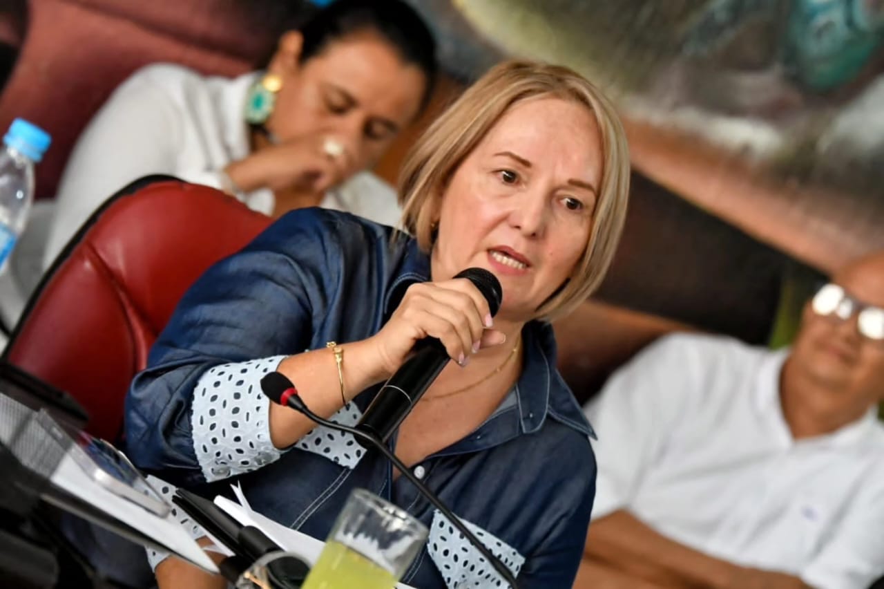 Gobernadora Adriana Magali Matiz estuvo en Mariquita 4