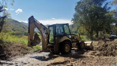 Maquinaria amarilla está en mal estado para enfrentar la temporada de lluvias en Piedras 7