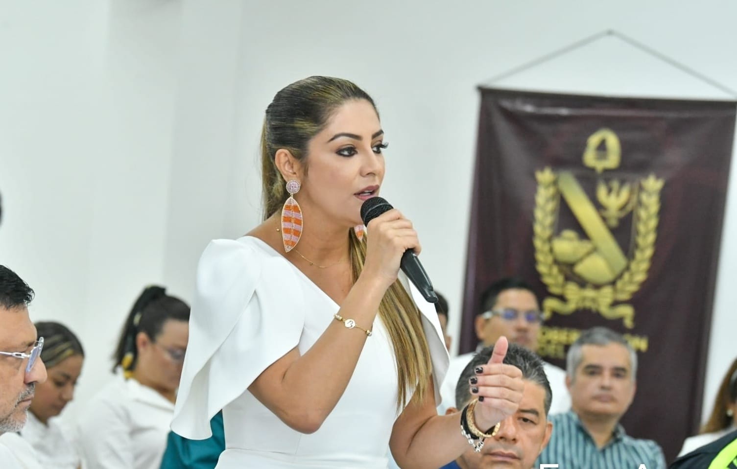 Contratistas irresponsables retrasan proyectos de Hospitales en Tolima: Gobernadora Matiz 1