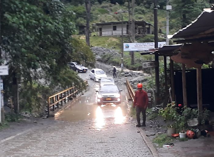Preocupación en Villa Restrepo por alarmas y radios de emergencia inoperativos 1