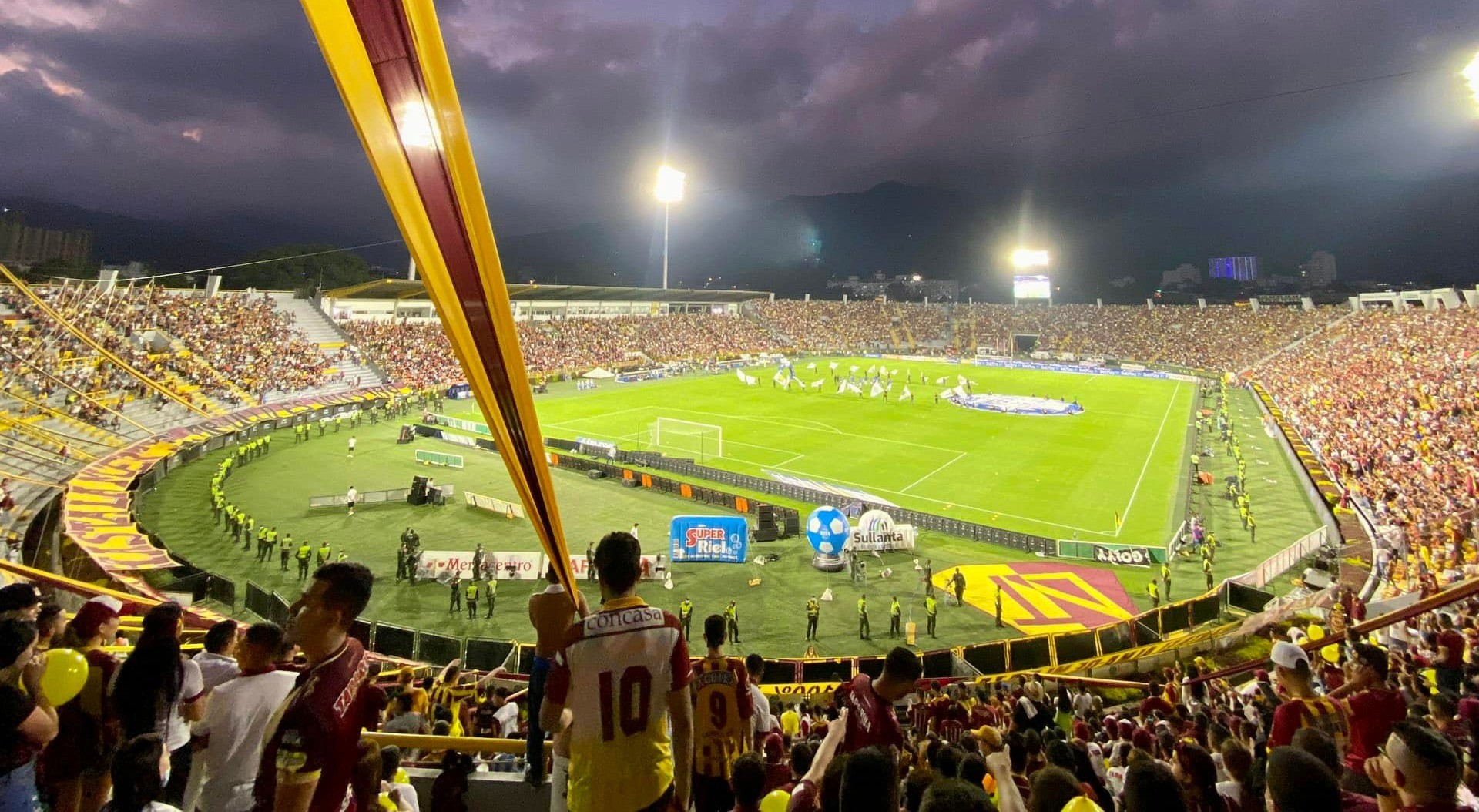 Tolima vs Santa Fe: Mil uniformados listos para garantizar seguridad en el estadio Manuel Murillo Toro 1