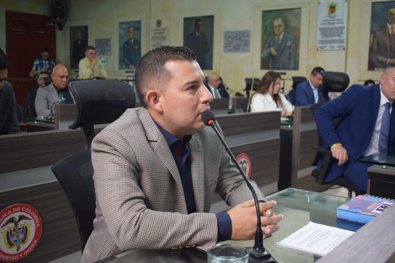 Concejal entiende temores de Secretaria de Salud al firmar como ordenadora del gasto 1
