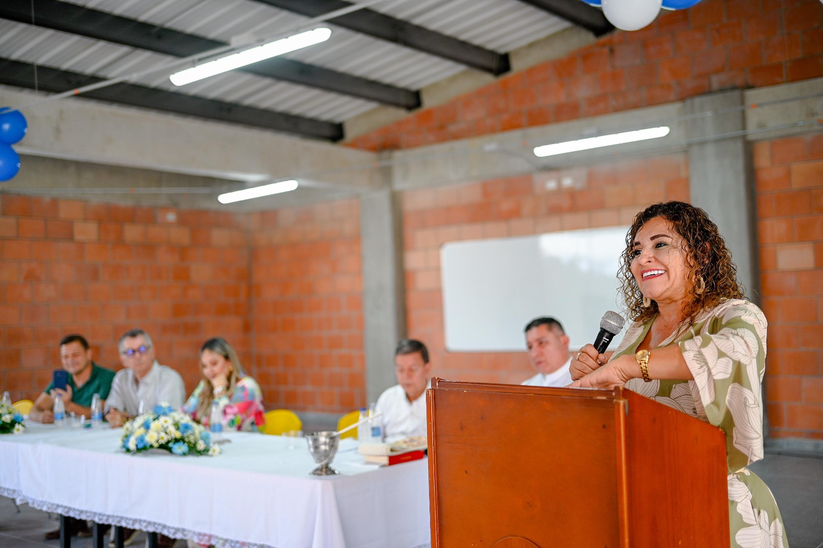 Ibagué entrega más de $8.000 millones de recursos para educación 1